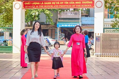 Nữ nhà giáo đất mỏ với công tác xã hội hóa