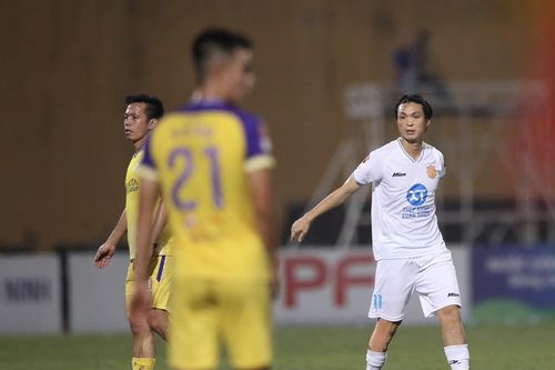 Nam Định FC thắng kịch tính đội chủ sân Hàng Đẫy