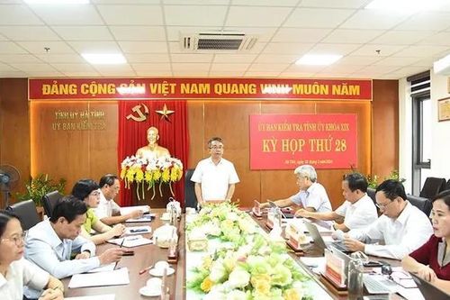 Khai trừ Đảng đối với Giám đốc Ứng dụng KHKT và Bảo vệ cây trồng vật nuôi huyện Can Lộc