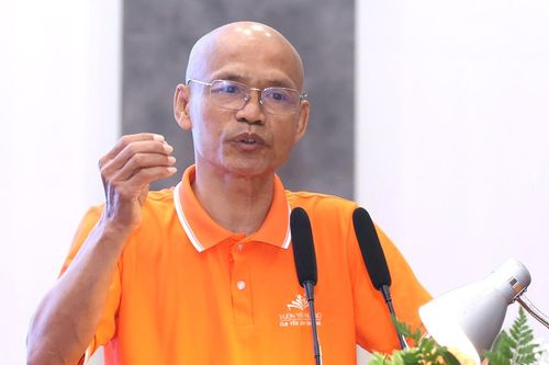 Nên có những tập đoàn xuất bản lớn