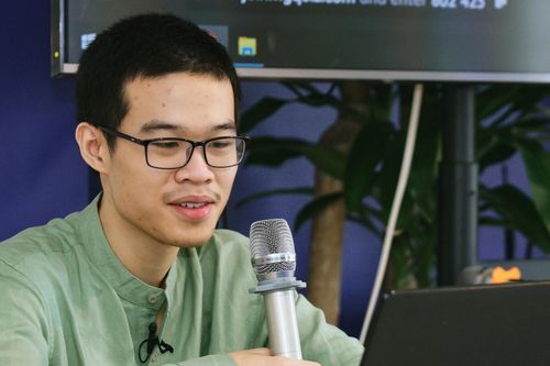 Nam sinh chuyên Toán Hà Nội trúng tuyển Đại học Harvard