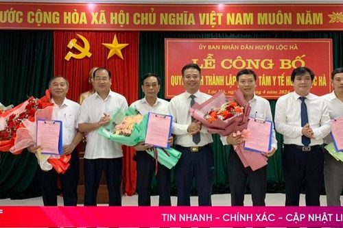 Công bố thành lập Trung tâm Y tế huyện Lộc Hà