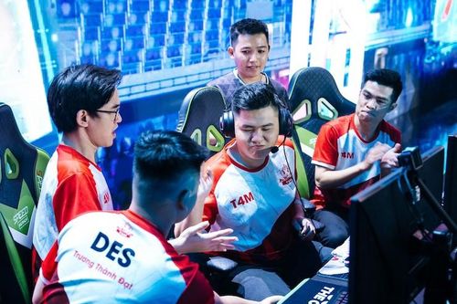 'Z+D' cứa lòng đẹp mắt, game thủ VietAn giúp T4M vô địch FC Online