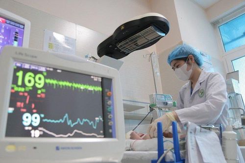 Tin tức Đời sống 1/4: Trẻ nhập viện cấp cứu vì bệnh hiếm