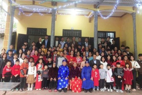 Gia đình ở Phú Thọ có 150 người con cháu: Mỗi lần tụ họp đều tự tay nấu 30 mâm cỗ