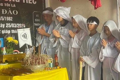 Hơn 232 triệu đồng đến với 5 đứa trẻ đột ngột mất mẹ
