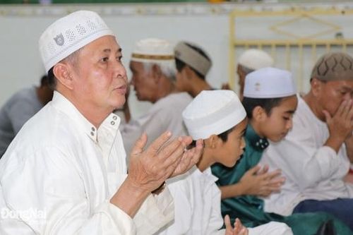 Tháng chay Ramadan - tháng gắn kết cộng đồng