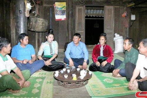 Phát huy vai trò đảng viên, người có uy tín