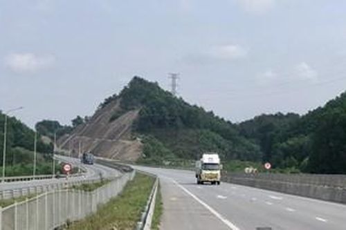 Cần phương án đảm bảo an toàn trên tuyến cao tốc và quốc lộ