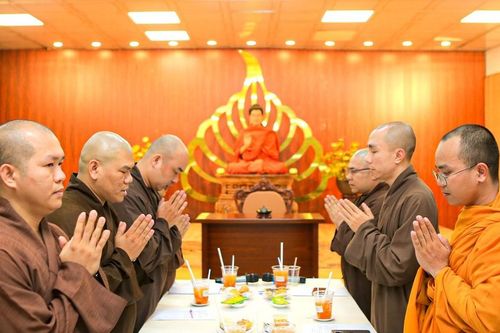 Hướng thanh thiếu niên tìm hiểu đạo Phật qua truyền thông Phật giáo
