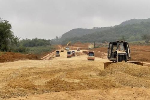 'Thiệt đơn thiệt kép' khi đơn giá xây dựng lạc hậu