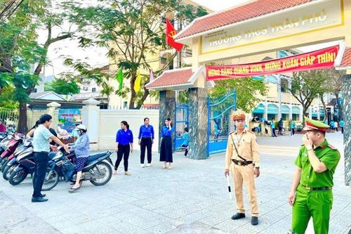 Hiệu quả tích cực từ mô hình 'Cổng trường an toàn giao thông'
