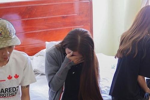 Nhóm thanh niên nam nữ thuê phòng khách sạn để 'bay lắc'