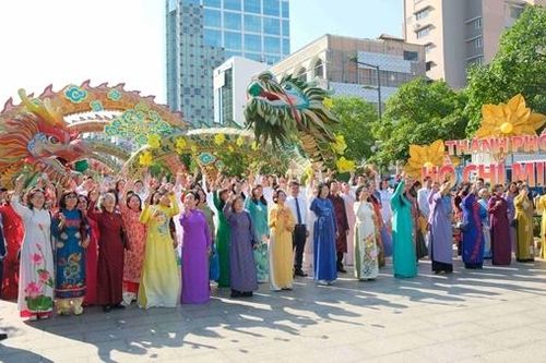 Lễ hội áo dài TP Hồ Chí Minh năm 2024 thu hút 480.000 lượt khách quốc tế