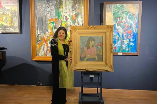 Nữ họa sĩ Văn Dương Thành mang tranh của danh họa Bùi Xuân Phái về Triển lãm 'Âm thanh của sự tĩnh lặng'