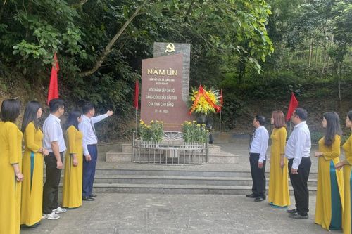 Nặm Lìn luôn vang vọng, tỏa sáng