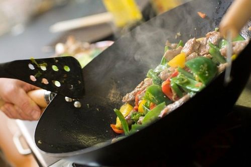 Bí quyết của đầu bếp giúp các món xào thơm ngon