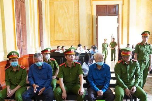 Nguyên Tổng Giám đốc Ngân hàng Đông Á Trần Phương Bình lĩnh thêm án 8 năm tù