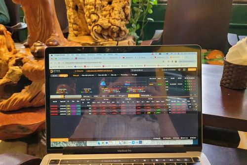 Chứng khoán VNDirect chính thức kết nối trở lại, tri ân khách hàng, nhà đầu tư mới chỉ thực hiện 3 loại giao dịch