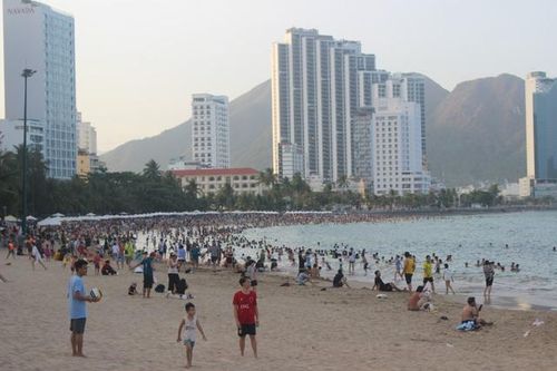 Tối 2/4 bắn pháo hoa chào mừng 100 năm hình thành và phát triển Nha Trang