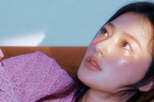 Song Ha Yoon thừa nhận chuyển trường vì bạo lực học đường, bạn học cũ lên tiếng