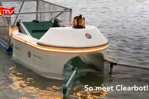 Thu gom rác thải bằng thuyền tự lái chạy bằng năng lượng mặt trời