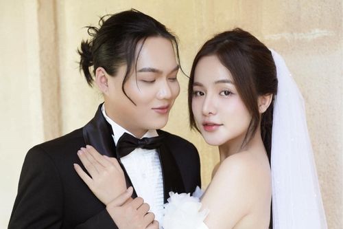 Thấy gì từ đám cưới giả của Phạm Thoại?