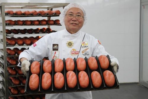 Chuyển giao thế hệ ở một thương hiệu bánh Việt