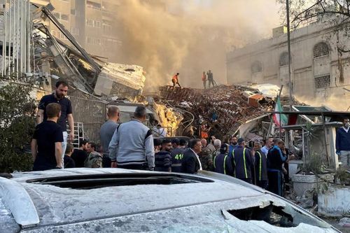 Israel bị nghi đánh bom Đại sứ quán Iran, khiến 7 nhà ngoại giao thiệt mạng