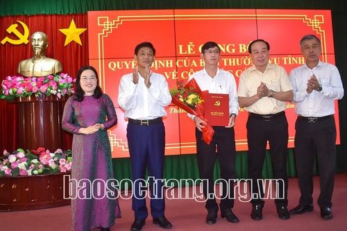 Luân chuyển, chỉ định Chánh Văn phòng giữ chức Bí thư Thành ủy