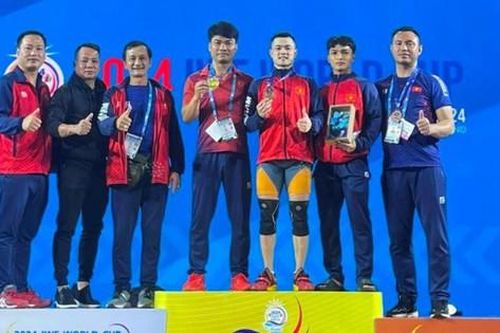 Việt Nam có huy chương Vàng cử giật tại Cúp Cử tạ thế giới