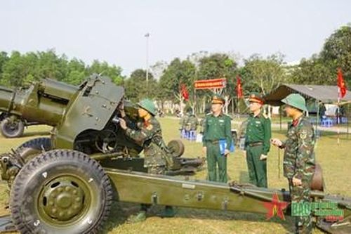 Xây dựng tổ chức cơ sở đảng '4 tốt' ở Quân khu 4: Từng bước khắc phục khâu yếu, mặt yếu