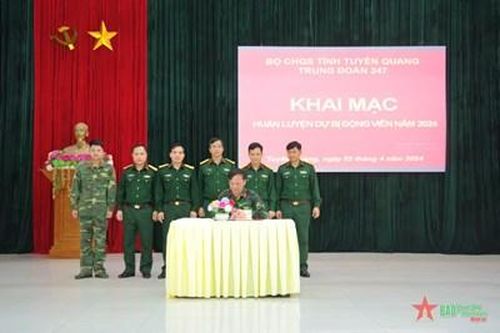 Trung đoàn 247 Bộ CHQS tỉnh Tuyên Quang huấn luyện dự bị động viên