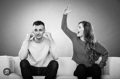7 kiểu nói 'sát thương' cao, phụ nữ thường dùng hôn nhân sớm lụi