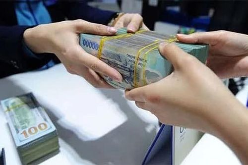 Cần làm gì khi tiền gửi ngân hàng 'bốc hơi'?