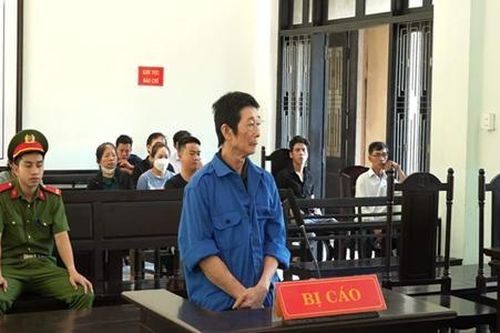Dùng gậy gỗ đánh trọng thương hàng xóm, người đàn ông lĩnh 5 năm tù