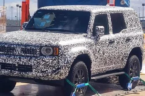 Toyota Land Cruiser Prado xuất hiện thêm biến thể lạ