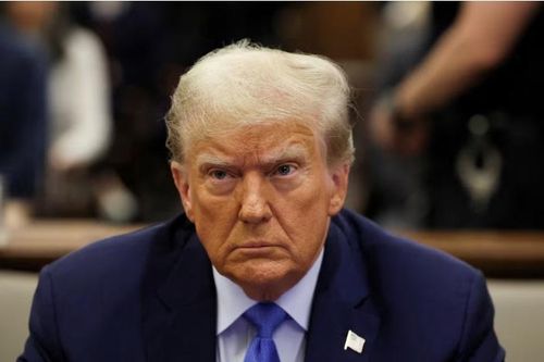 Ông Trump tránh được nguy cơ bị tịch thu tài sản