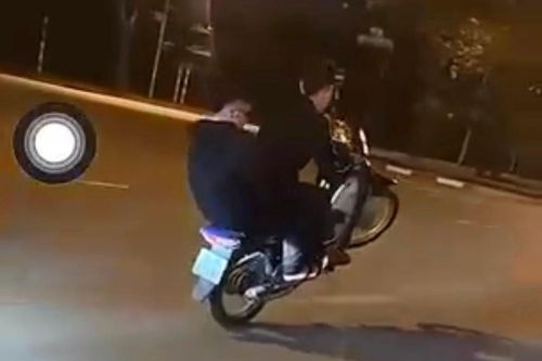 Điều tra nhóm thanh niên chạy xe bốc đầu đăng lên mạng xã hội