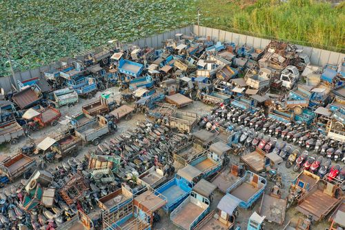 Lãng phí 'núi tiền' ở các bãi tạm giữ xe vi phạm: Phương tiện có lỗi gì?