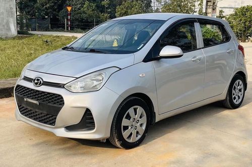 Giá xe chỉ 200 triệu đồng, chọn mua được ô tô cũ nào chạy tốt?