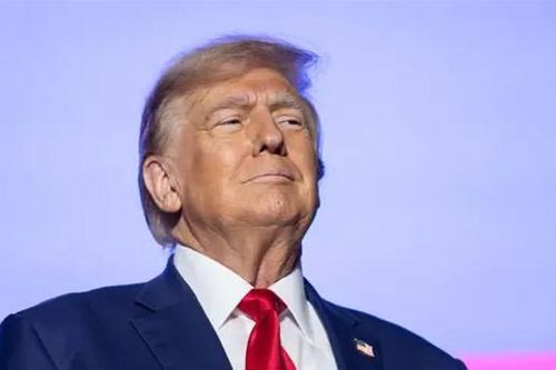 Ông Trump xử lý xong khoản phạt trăm triệu đô, thoát nguy cơ bị tịch thu tài sản