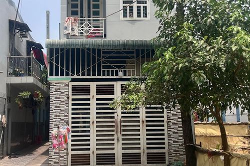 Bé trai 8 tháng tuổi tử vong bất thường tại điểm giữ trẻ tự phát ở Bình Dương