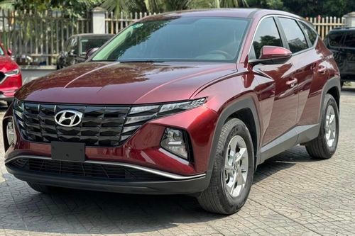 Giá xe hơn 800 triệu đồng: 4 mẫu ô tô cạnh tranh ngang ngửa