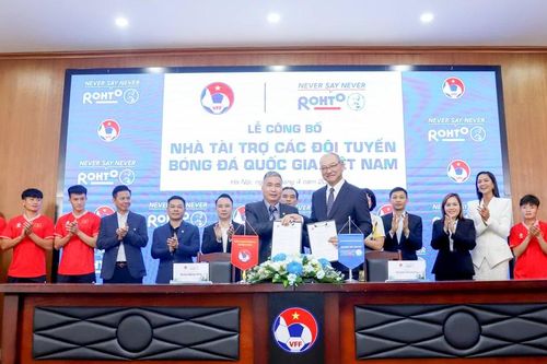 Tụt hạng trên FIFA Ranking, Đội tuyển Việt Nam vẫn có nhà tài trợ mới