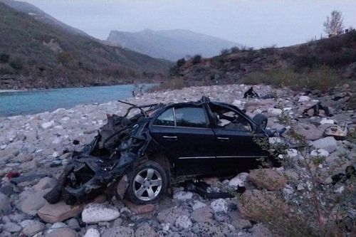 Xe ôtô chở người di cư gặp tai nạn ở Albania, 8 người thiệt mạng