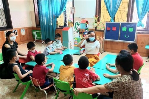 Ngày Thế giới nhận thức chứng tự kỷ (2/4): Đồng hành cùng trẻ để hòa nhập cộng đồng