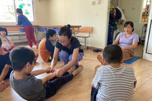 Chặng đường dài cần sự thấu hiểu để đồng hành cùng trẻ tự kỷ