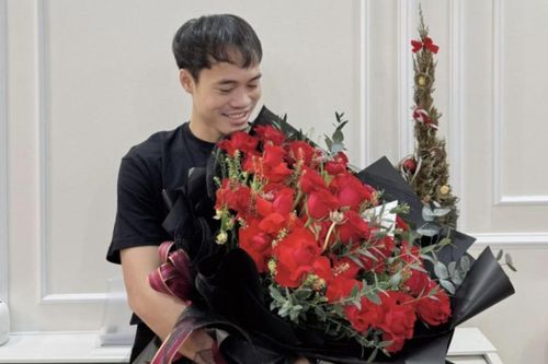Văn Toàn úp mở chuyện có người yêu, dân tình đoán là cô ca sĩ nọ nhưng sự thật phía sau chẳng thể ngờ