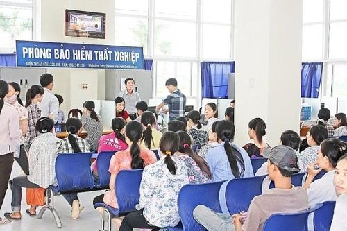 Tỷ lệ người dân 'bi quan' về kinh tế gia tăng mạnh